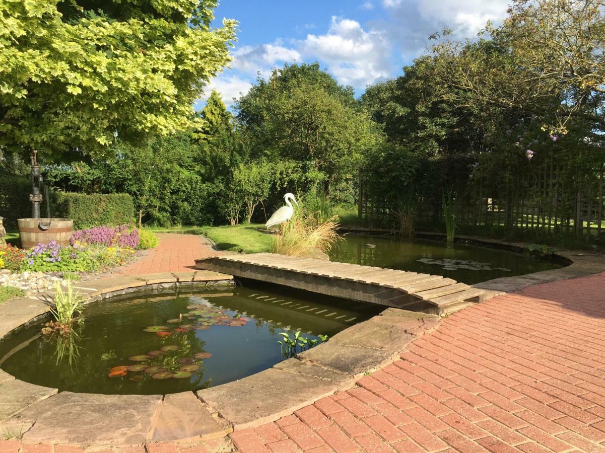 Maesbury Riverside Oswestry Exterior foto