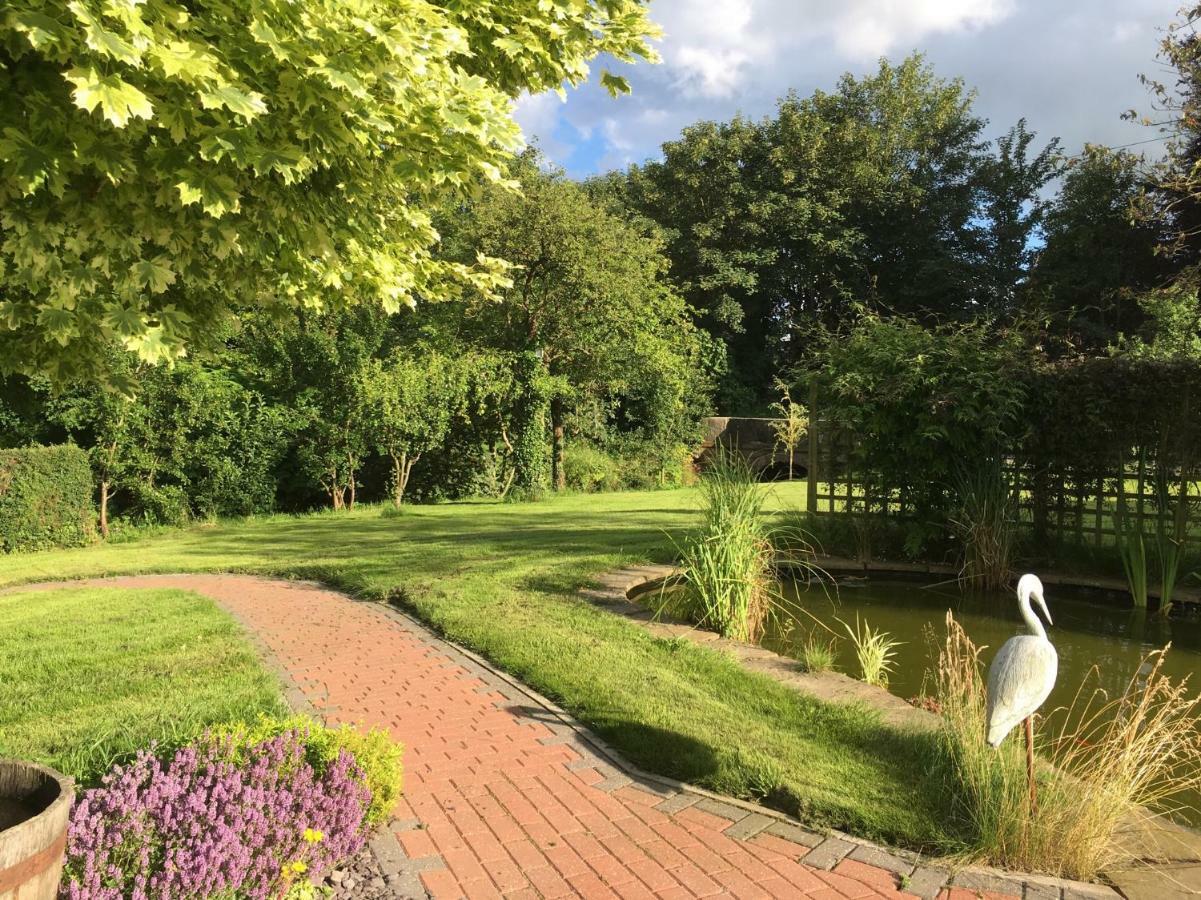Maesbury Riverside Oswestry Exterior foto